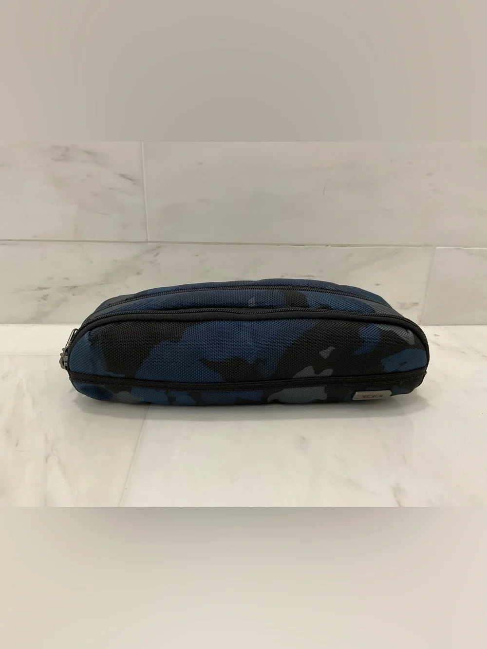 NWT TUMI DOUBLE Zippered Ballistic Nylon Pencil Case Cord Pouch - BLUE CAMO